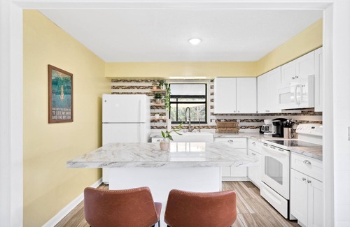 Sebastian Highlands Apartment | 1 Bedroom in the Heart of Sebastian