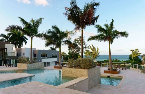 Reading Condo | 1 Bedroom Miramar Condo
