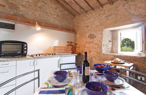 Castelnuovo di Val di Cecina House | 1 bedroom nice home in La Leccia (PI)