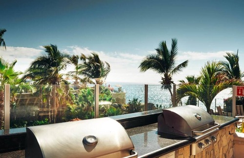 Cabo Bello Resort | 1-Bedroom Oceanview Suite at Sirena Del Mar.