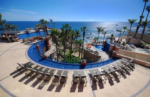 Cabo Bello Resort | 1-Bedroom Oceanview Suite at Sirena Del Mar.