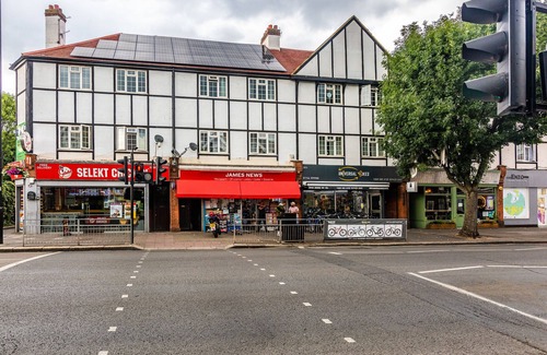 South Acton Apartment | 1 BEDROOM SELF CONTAINED NEWLY BUILT FLAT IN ACTON LONDON