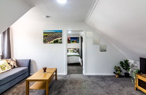 South Acton Apartment | 1 BEDROOM SELF CONTAINED NEWLY BUILT FLAT IN ACTON LONDON