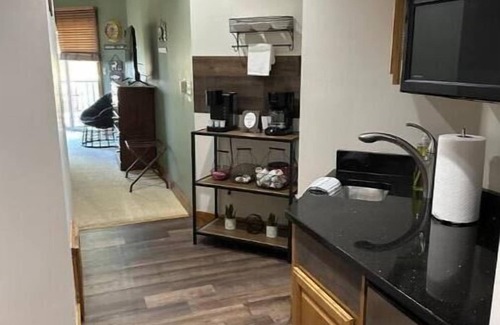 Galena Apartment | 1 bedroom studio, pool, hot tub, sauna