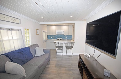 Delray Beach House | 1 Bedroom Unit Completely Renovated close to Atlantic Ave and Beach