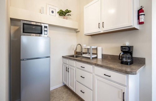 Ship Bottom House | 1 block to beach - Great for large/multiple families