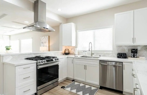 Ocean Beach House | 1 Block to Sand Contemporary 5BR Triplex