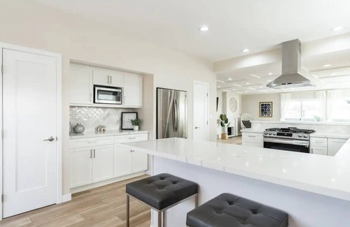 Ocean Beach House | 1 Block to Sand Contemporary 5BR Triplex