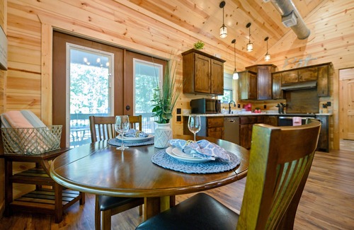 Broken Bow Cabin | 1 BR in Heart of Hochatown - 2 Min Walk to Putt-Putt