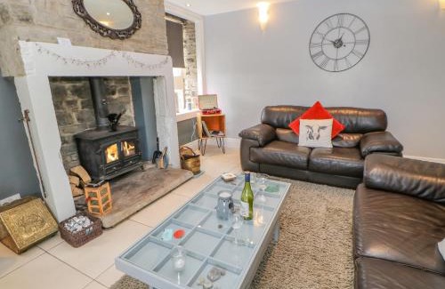 Cowshill House | 1 Braeside