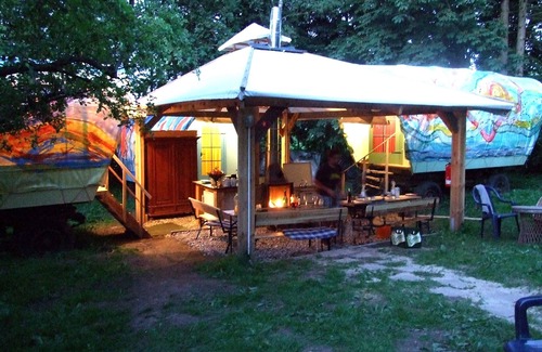 Carinerland RV Rental | 1 camp = 3 covered wagons :) Real nature adventure for 6 creatives