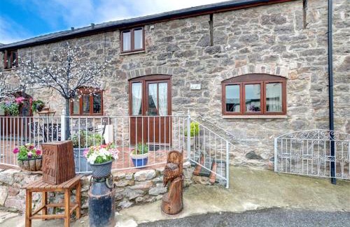 Rhyd-y-foel Apartment | 1 Dolwen Farm Shop