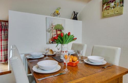 Rhyd-y-foel Apartment | 1 Dolwen Farm Shop