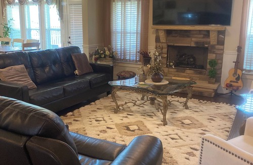 North Augusta House | 1 exit away from Masters & all entertainment near Washington Rd.