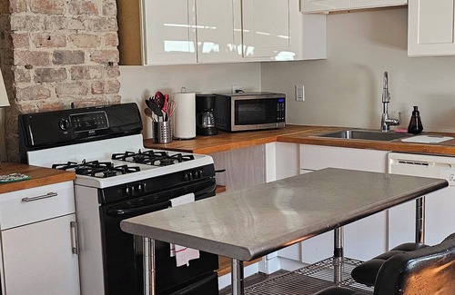 Bywater Apartment | #1 Gem in Historic District of New Orleans, a super cozy stay