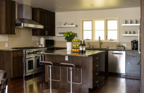 St. Helena House | 1 Level, 3,400 sq. Ft., Pool, 4 Bedroom, 3.75 Baths, Pool Hse, Vineyard, Patio