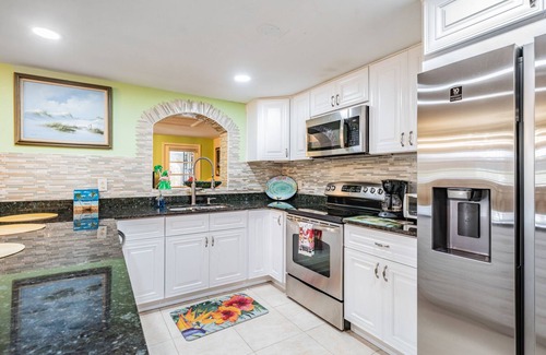 Terrace Park House | #1 LOCATION - Walk to Amusement Parks from PERFECT HOME, Great for Families 🏠
