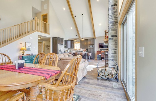 Alpine Lake Cabin | < 1 Mi to Alpine Lake: Cabin w/Furnished Deck!