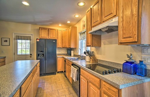 South Chatham Cottage | 1 Mi to Beach: Home w/Fire Pit & BBQ in Cape Cod!