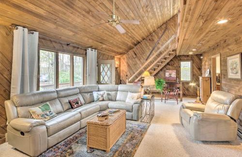 Charter Hills House | 1 Mi to Beech Mtn Home with Furnished Deck