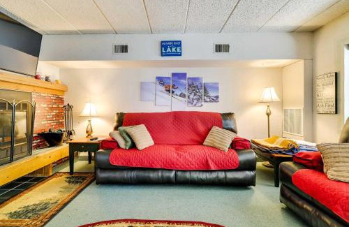 Lake Harmony Apartment | 1 Mi to Big Boulder Lakefront Unit with Pool Access