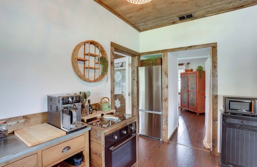 Arcadia House | < 1 Mi to Downtown Arcadia: Tranquil Wooded Escape