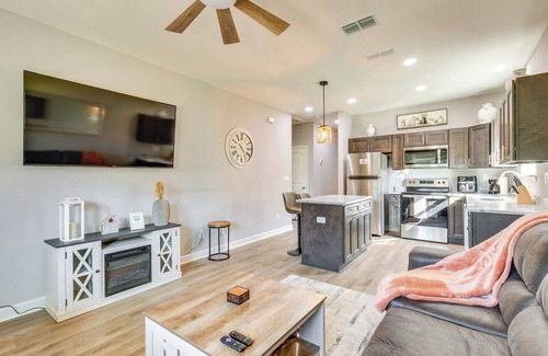 Tallahassee Apartment | 1 Mi to Florida State Capitol: Tallahassee Escape