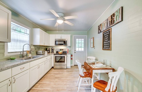 Ocala House | 1 Mi to Ocala Dtwn Square: Home w/Yard!