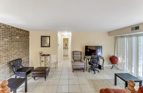 Berwyn Apartment | 1 Mi to UMD Convenient and Cozy Condo with Patio!