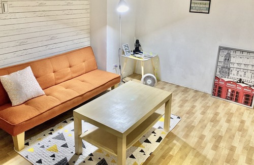 Zhongshan Apartment | 1 min to mrt/ 3-bedroom sleeps 7/ best deal for travelers