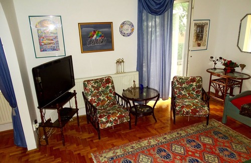 Heviz Apartment | 1 percre a viághírű hévizi tóhoz, romantikus teljes lakás kisállat barát.