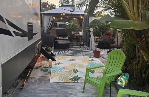 Jensen Beach House | 1 Recreational Vehicle in Terrific Jensen Beach with AC, WiFi, Fitness Room