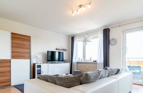 Burg Apartment | 1 room apartment | ID 6841 | WiFi-Apartments