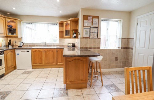 Llangollen Cottage | 1 THE BEECHES, pet friendly, luxury holiday cottage in Llangollen