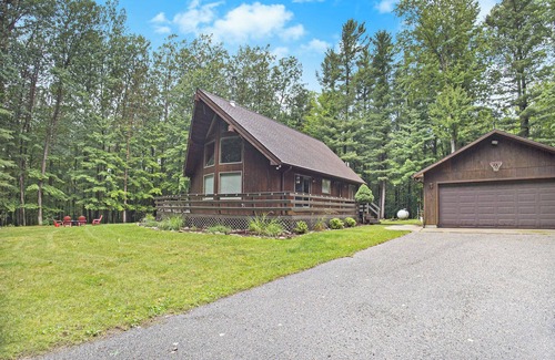 Manistee House | 10-Acre Family Home Near Lk MI