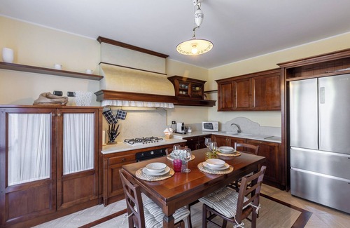 Rimini House | 10 minutes from the beach, strategically located "Villa il Castellaccio"