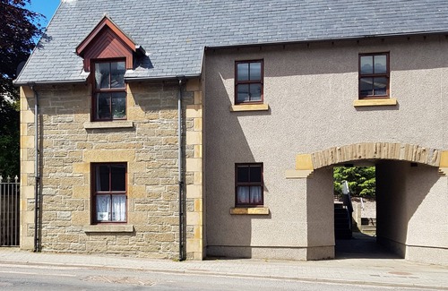 Thurso Apartment | 10 minutes from the local beach great surfing beachnLicense Nr.HI-00282-F