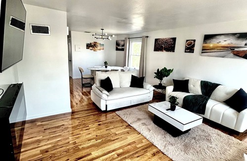 Ironbound District Apartment | 100 Dollars Off October Sales! NYC, JFK, EWR, Newark, Times Square, Prudential