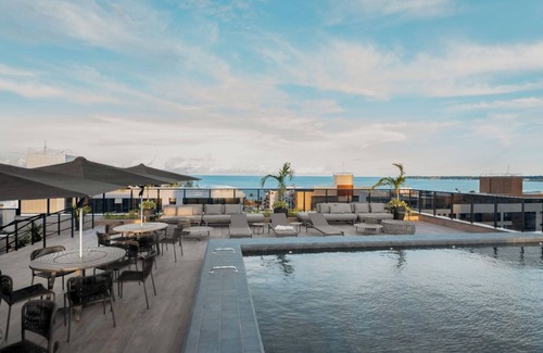 Cabo Branco Apartment | 100 meters from Tambaú Beach! Modern flat with leisure facilities and sea view