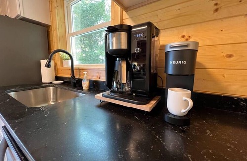 Apple Ridge Cabin | 100 mile views, 2½ mi. to BR, hot tub & Kids Loft