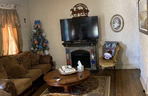 Tombstone House | 100-year-old Tombstone Pueblo