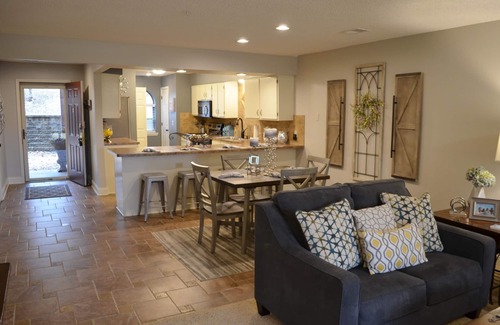 Branson Condo | 1000 Hills Luxury Condo in the Foothills! Indoor/Outdoor Pools, Hot Tub, & Sauna