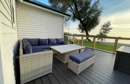 Fishers Landing Cottage | 1000 Islands Waterfront Cottage