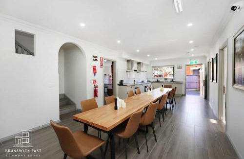 Brunswick East House | 106 Luxe Queen and Single BR up to 3 with Fast WiFi - Brunswick East