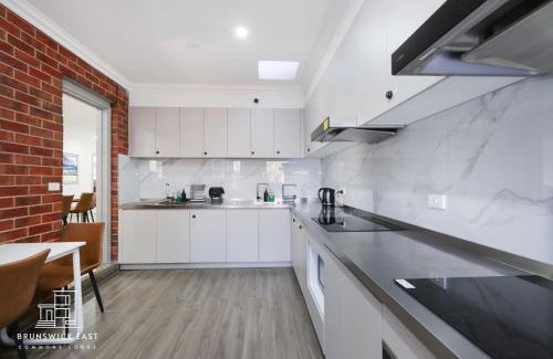 Brunswick East House | 106 Luxe Queen and Single BR up to 3 with Fast WiFi - Brunswick East