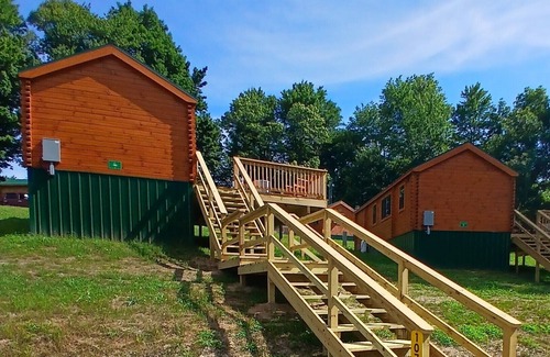 Logan Cabin | 107) Ibis Log Cabin. Close to Hocking Hills State Park and more!
