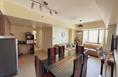 San Jose Condo | 10F Tagaytay 2BR HUGE Balcony w/TAAL View Netflix