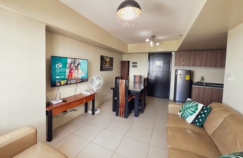 San Jose Condo | 10F Tagaytay 2BR HUGE Balcony w/TAAL View Netflix