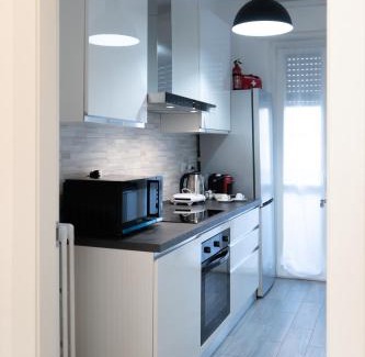 Gallaratese Apartment | 10min RhoFiera & SanSiro - 5min Metro - AC - FreeParking