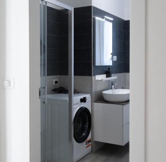 Gallaratese Apartment | 10min RhoFiera & SanSiro - 5min Metro - AC - FreeParking